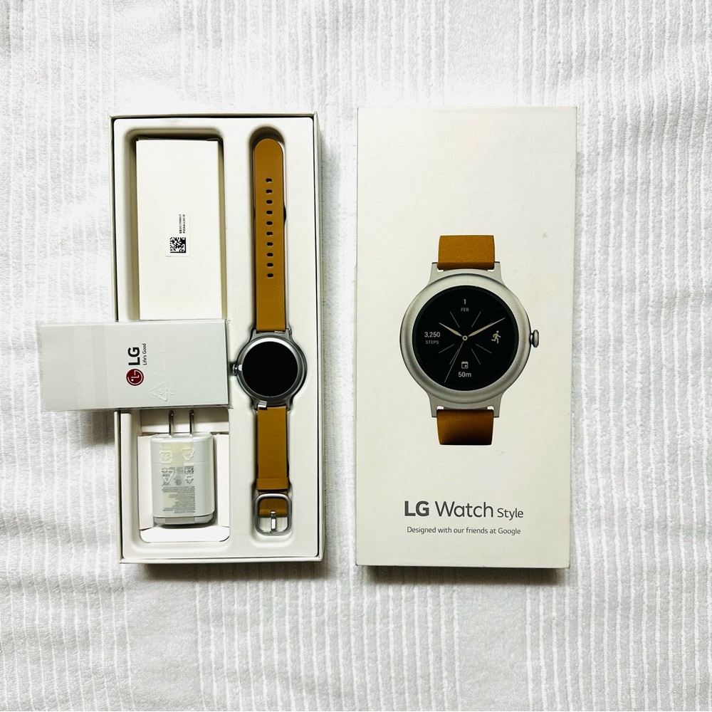 LG Watch Style with Brown Strap